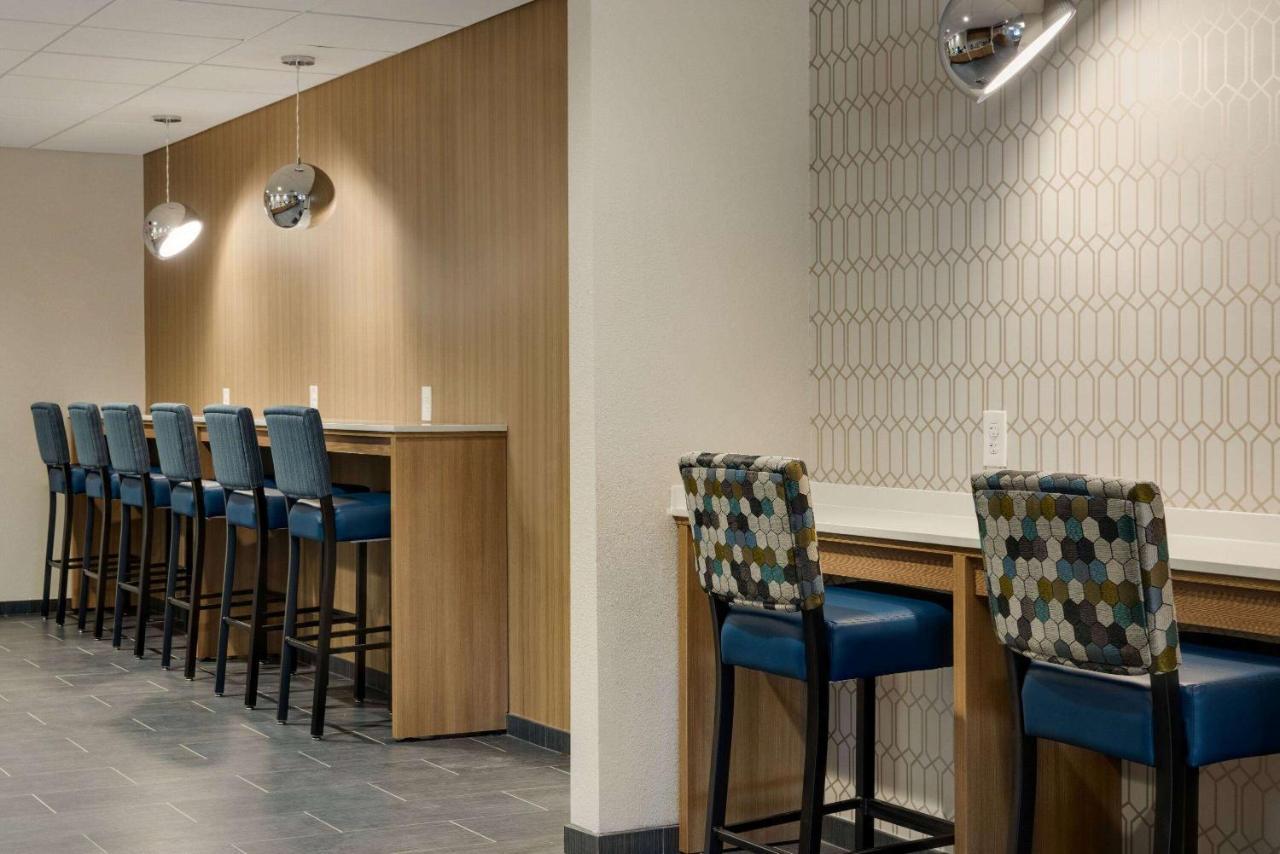Microtel Inn & Suites By Wyndham Gambrills Odenton Exterior photo